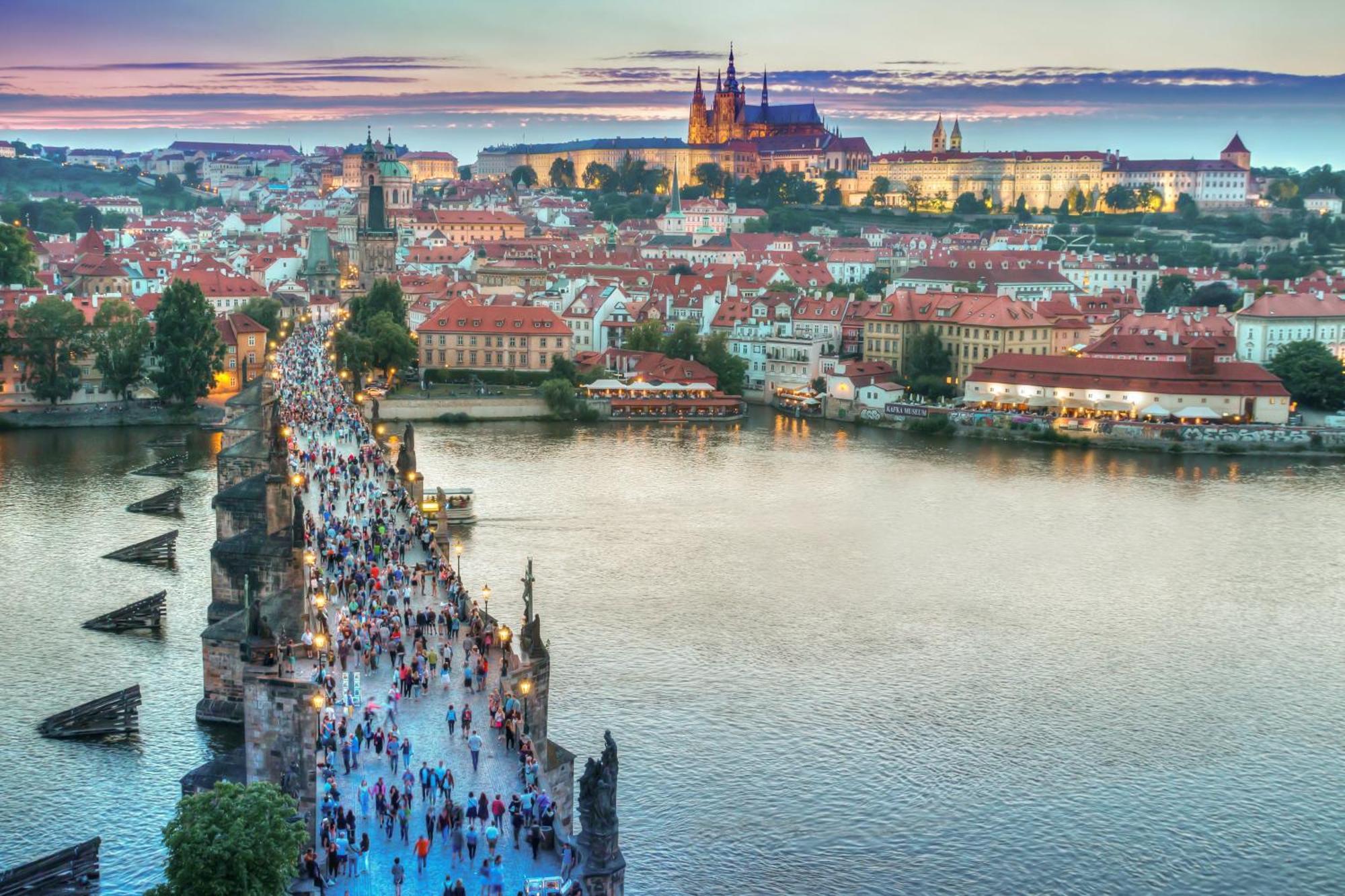 Cozy Homestay At Prague Main Station Exterior photo